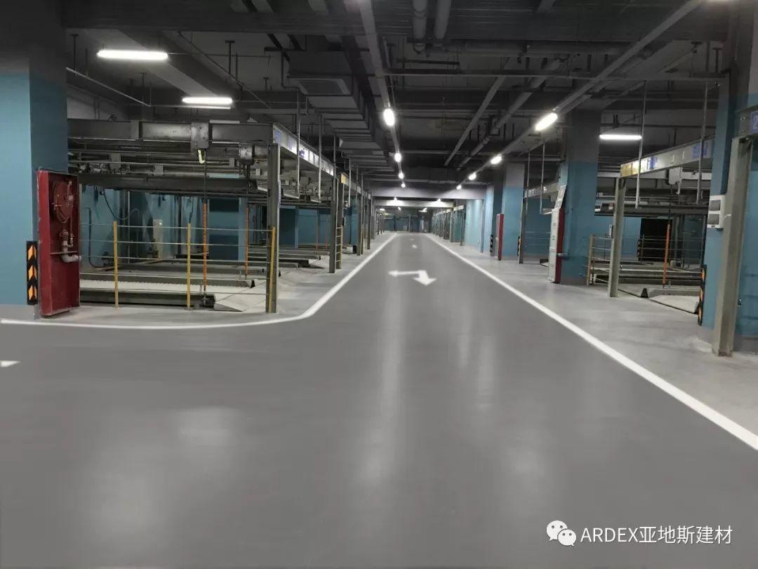 體驗升級！本色水泥基自流平系統(tǒng)重塑2萬平地下車庫，不僅僅是感官